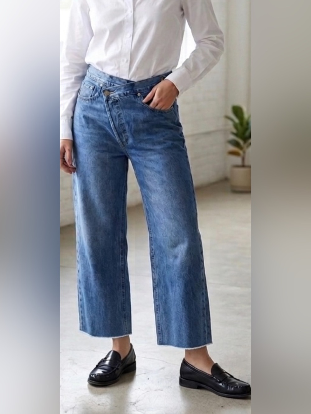 Evidnt Los Angeles Wide-Leg Cropped Asymmetrical Criss-Cross Waist Jeans Size 26